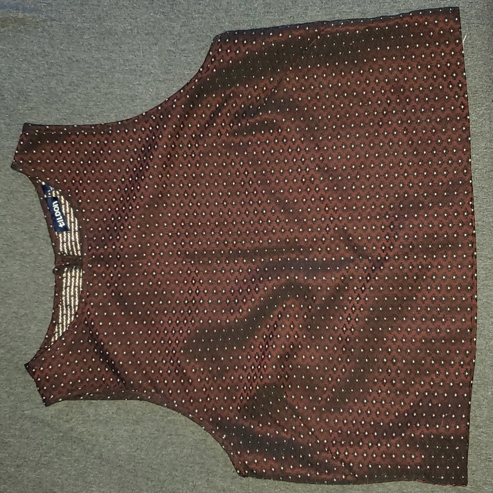 Brown/ burgundy crop top